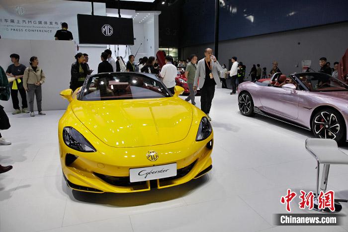 中國品牌新能源跑車。中新財經(jīng)記者 葛成 攝