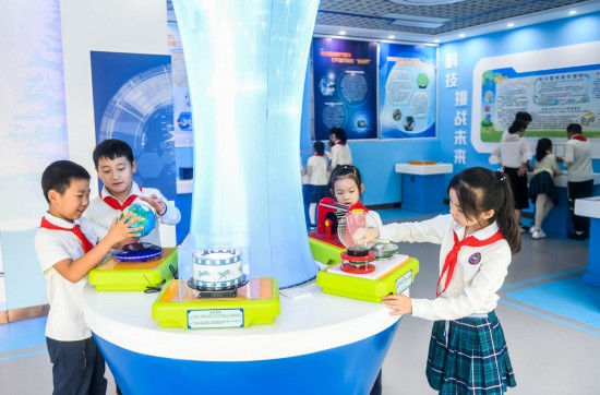 重慶高新區(qū)科學(xué)課堂。