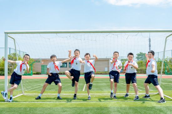 重慶高新區(qū)學(xué)子。